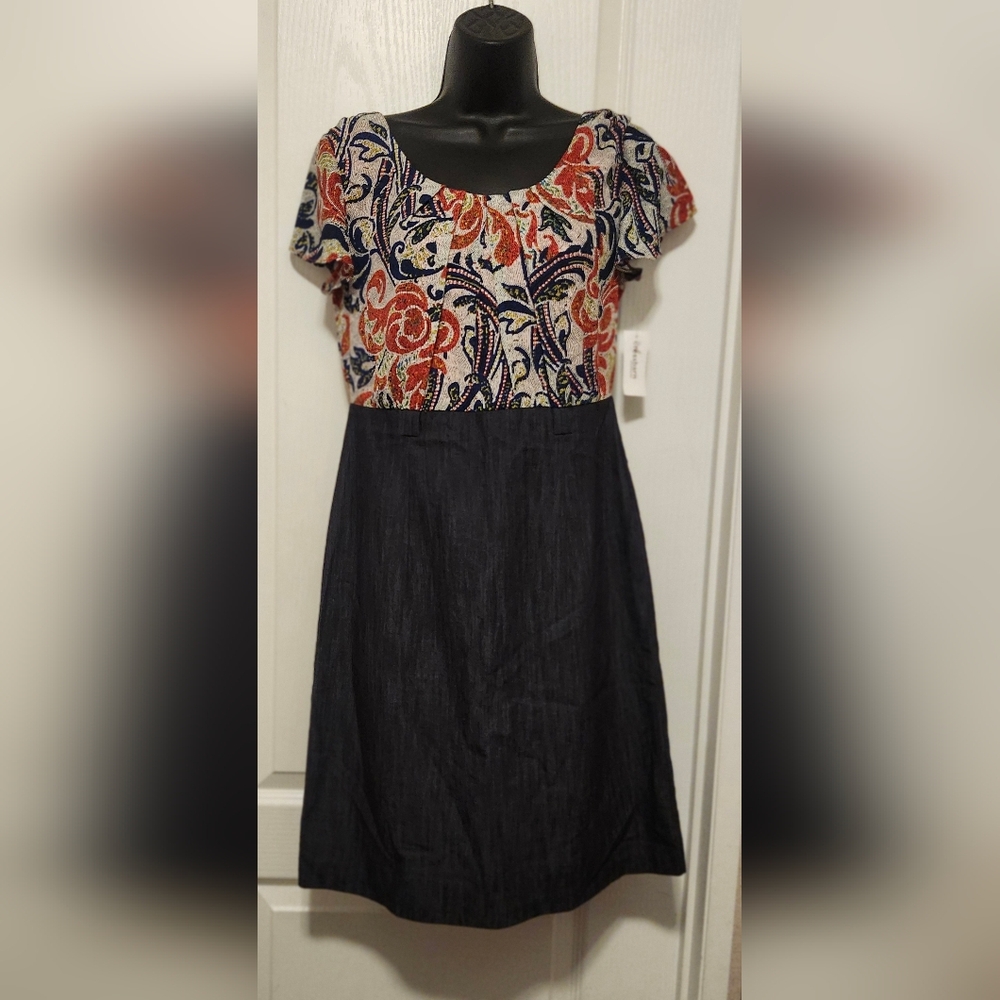Dressbarn Navy and Red Floral Dress Size 6 NWT